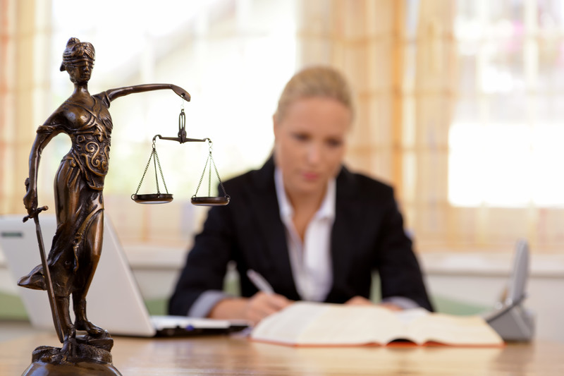 Traits Divorced Moms Should Look For In a Divorce Attorney
