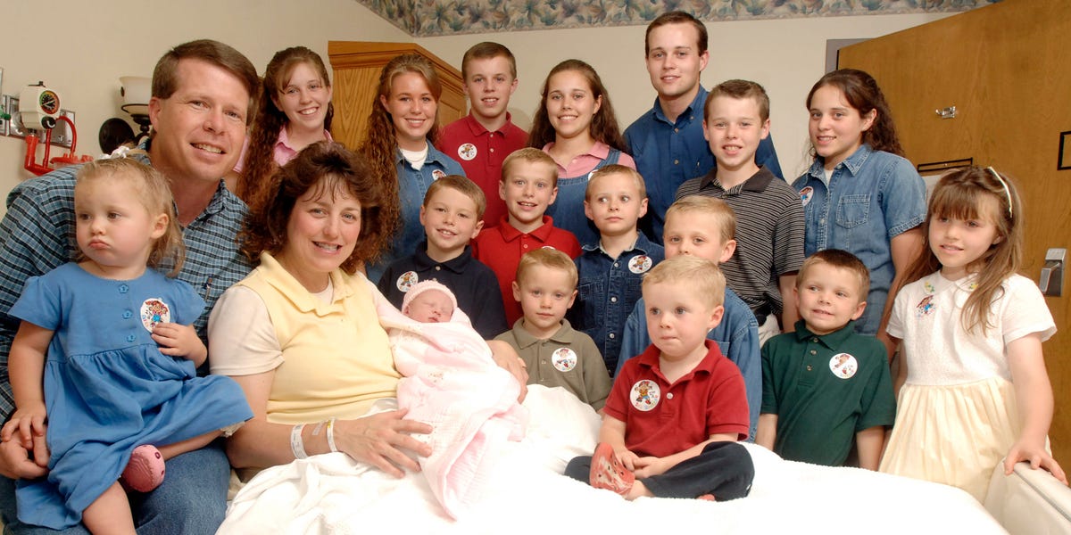 Josh Duggar, From ’19 Kids and Counting,’ Arrested, in Federal