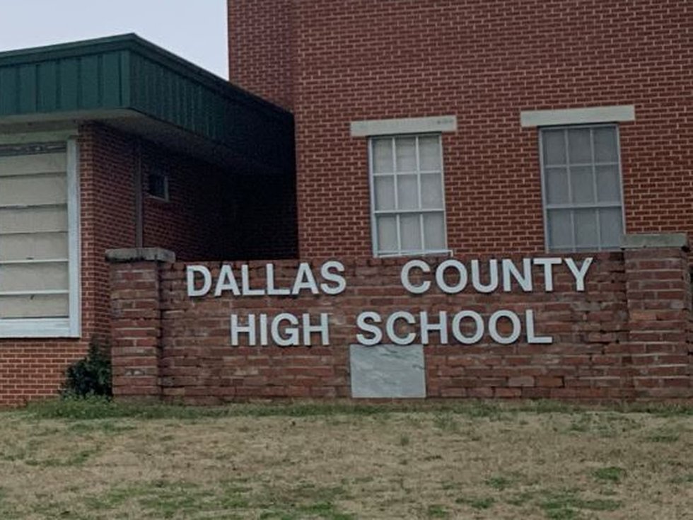 Teen in custody after gun found at Dallas County High